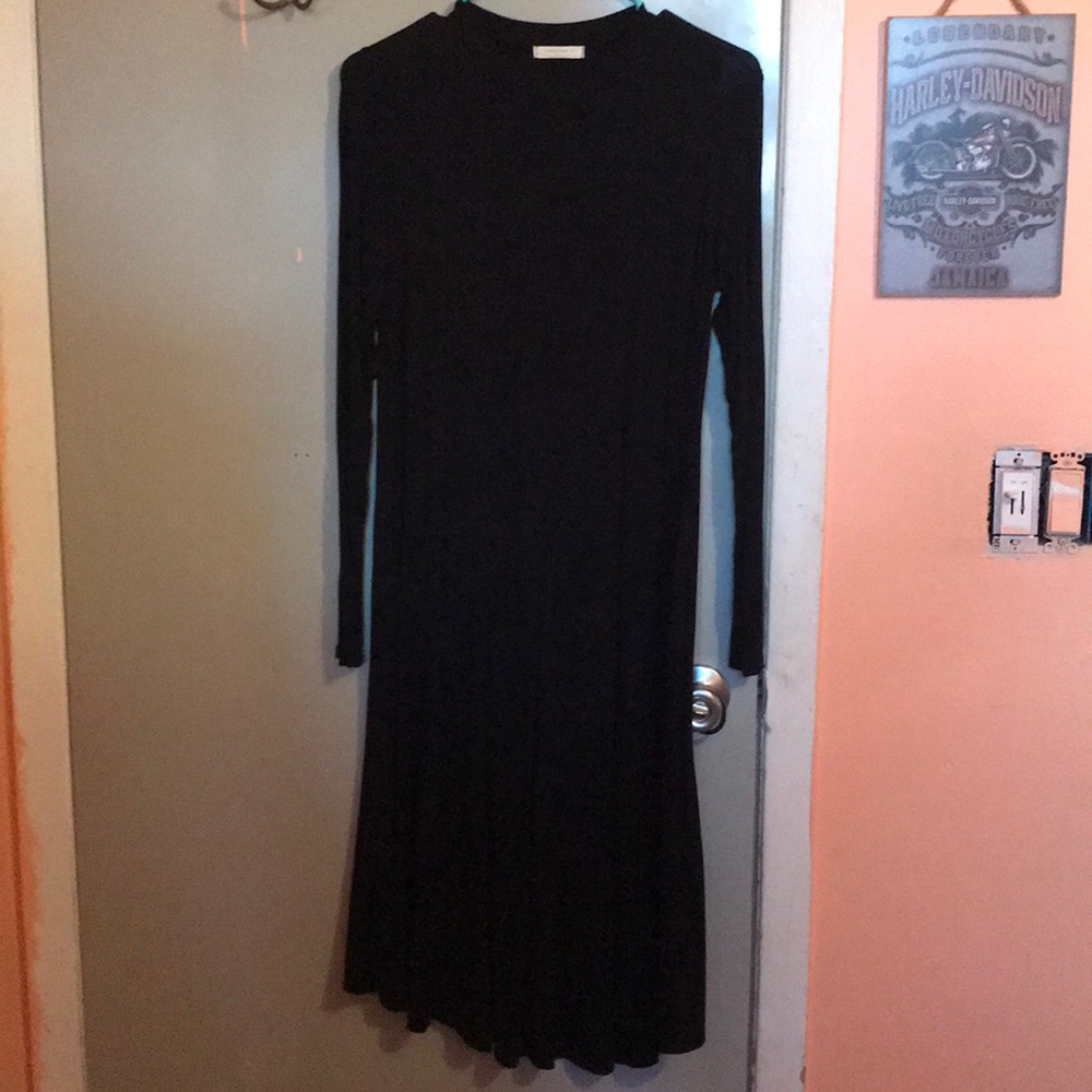 Black midi dress